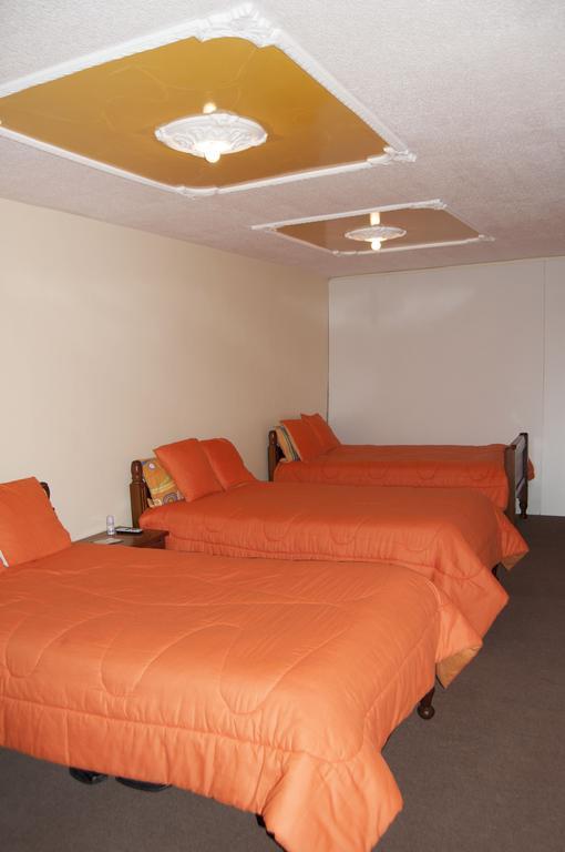 Hotel Residencial El Viajero Tababela Quarto foto
